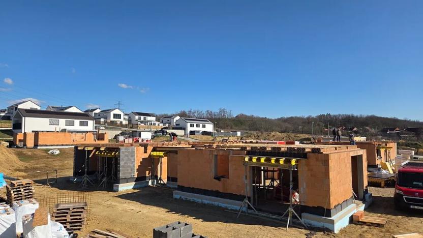 Prodej bytu 3+kk, Němčičky, 77 m2