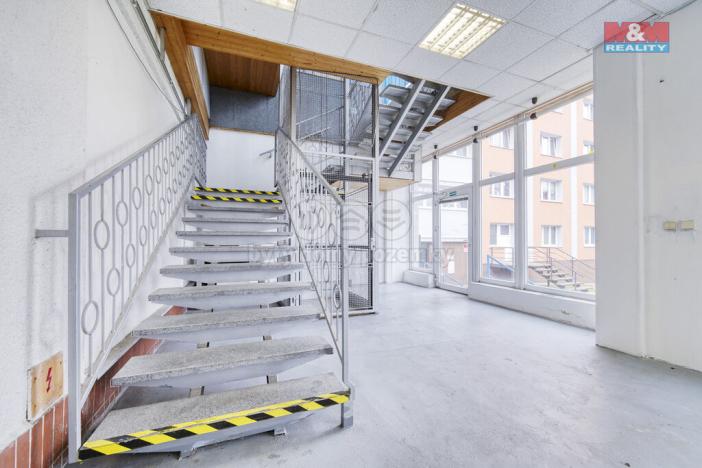 Pronájem výrobních prostor, Plzeň - Lobzy, Revoluční, 635 m2