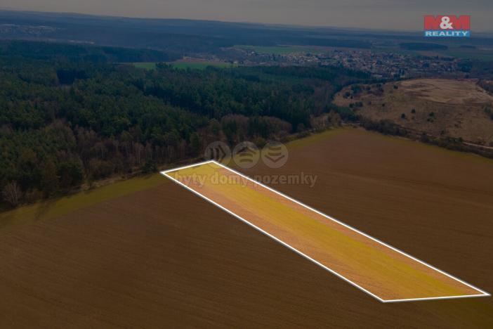 Prodej pole, Tlučná, 9418 m2
