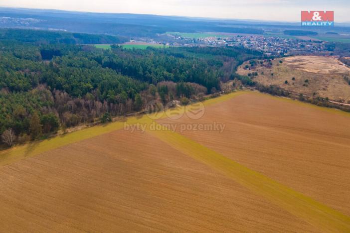 Prodej pole, Tlučná, 9418 m2
