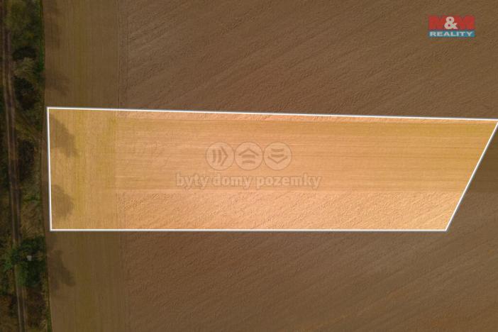 Prodej pole, Tlučná, 9418 m2