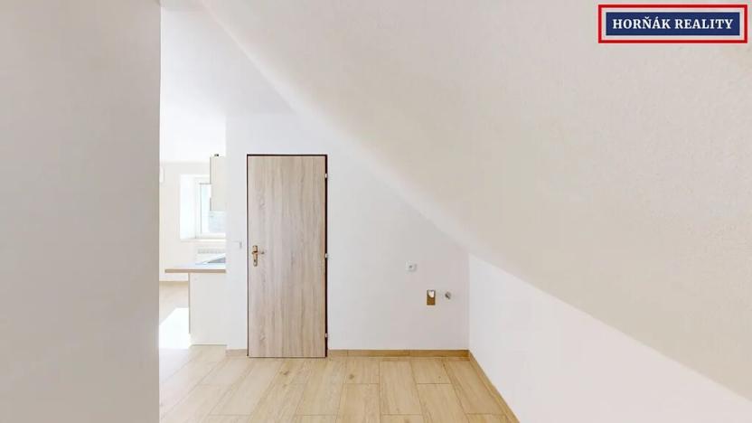 Pronájem bytu 1+kk, Škrdlovice, 32 m2