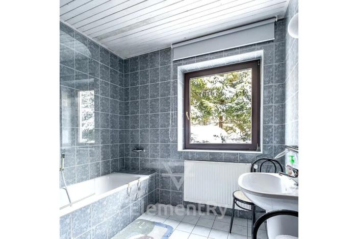 Prodej vily, Harrachov, 239 m2