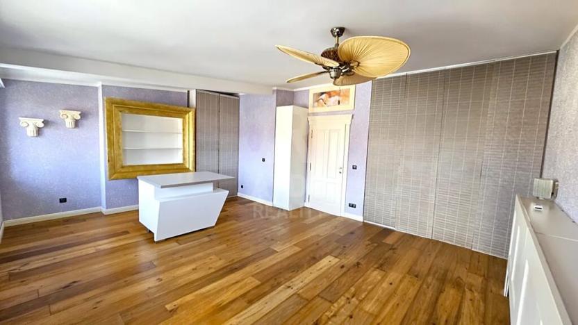 Prodej atypického bytu, České Budějovice, B. Smetany, 255 m2