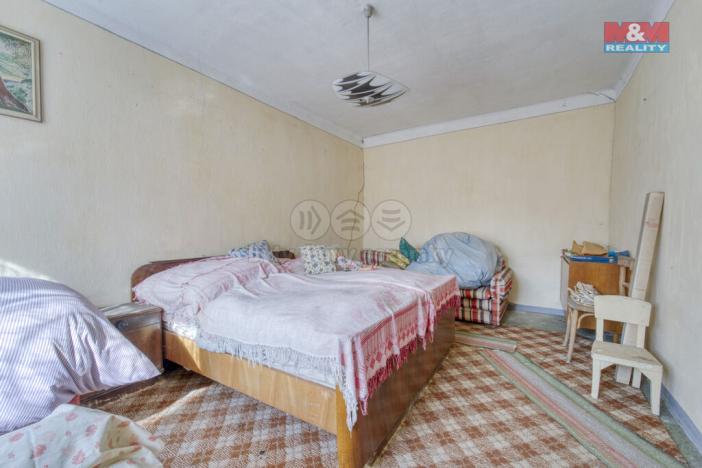 Prodej rodinného domu, Kněževes, Pražská, 67 m2