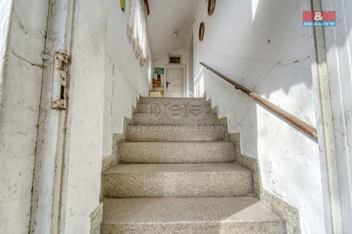 Prodej rodinného domu, Kněževes, Pražská, 67 m2