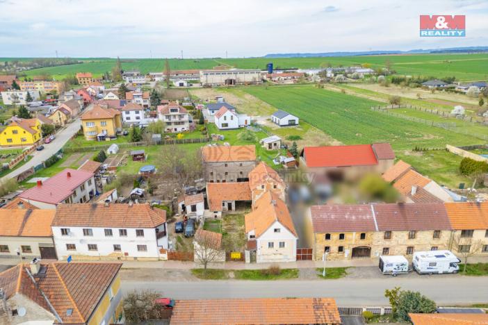 Prodej rodinného domu, Kněževes, Pražská, 67 m2