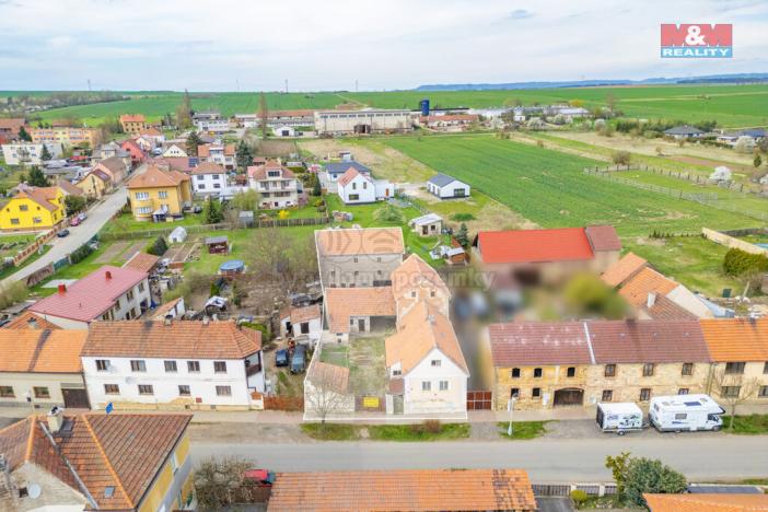 Prodej rodinného domu, Kněževes, Pražská, 67 m2