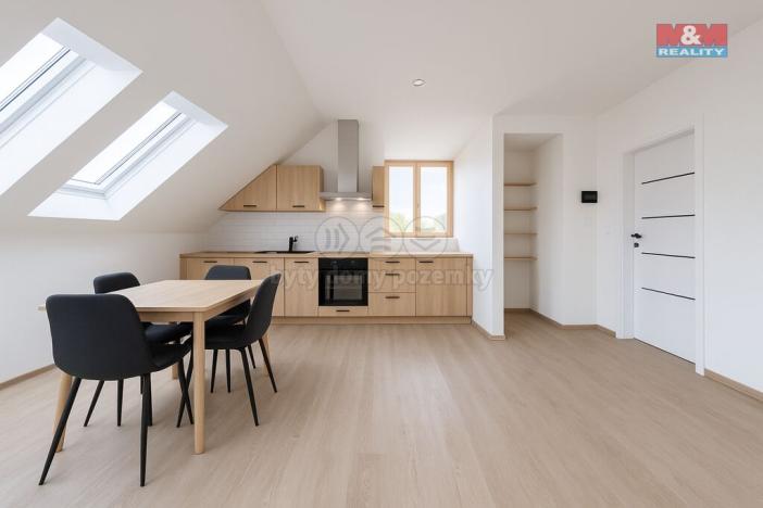 Prodej bytu 2+kk, Řevničov, Karlovarská, 77 m2