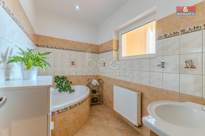 Prodej rodinného domu, Krnov - Pod Bezručovým vrchem, Úvoz, 120 m2