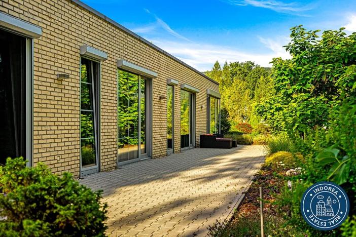 Prodej vily, Malenovice, 900 m2