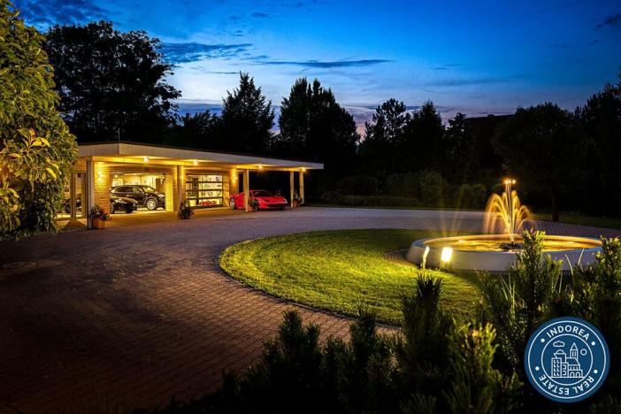 Prodej vily, Malenovice, 900 m2