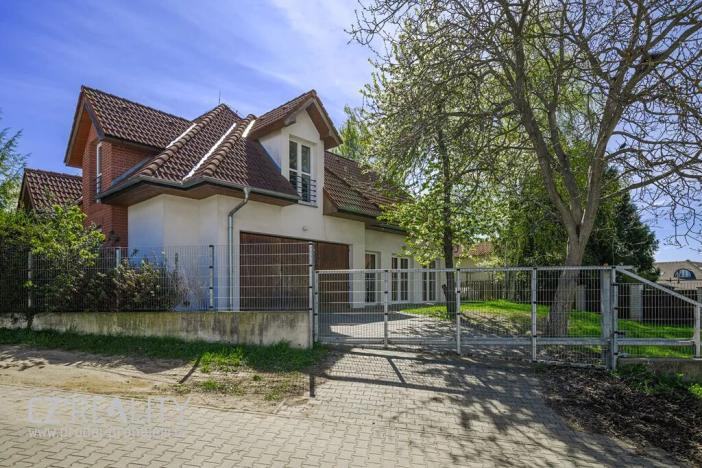 Prodej rodinného domu, Praha - Lipence, Na Bambouzku, 308 m2