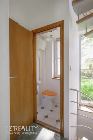 Prodej rodinného domu, Praha - Lipence, Na Bambouzku, 308 m2