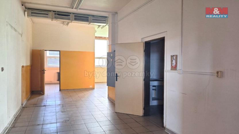 Pronájem obchodního prostoru, Česká Lípa, 28. října, 164 m2