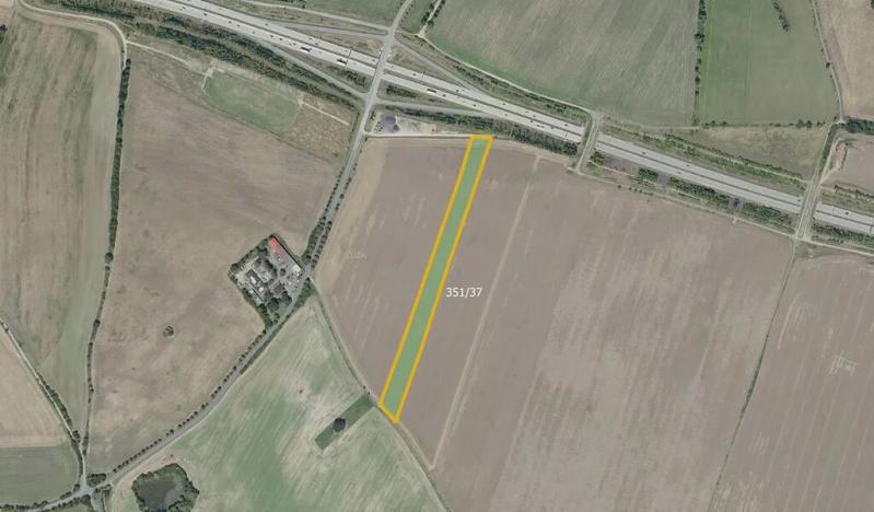 Prodej pole, Praha - Cholupice, 16858 m2