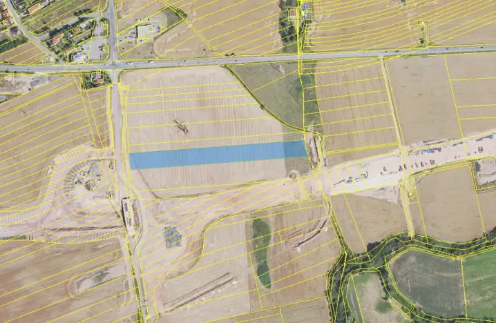 Prodej pole, Krupá, 12327 m2