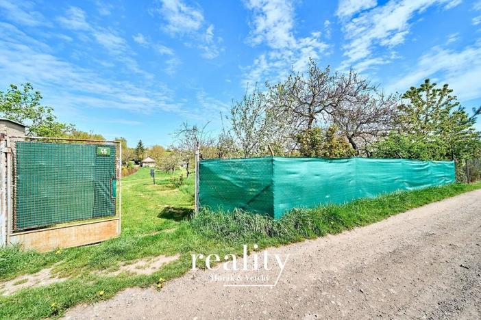 Prodej zahrady, Znojmo, Pražská zahr. C, 1985 m2