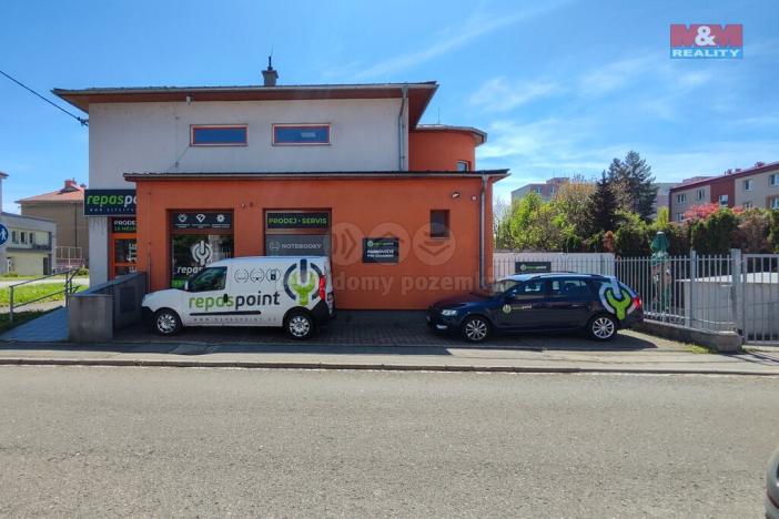 Prodej obchodního prostoru, Uherské Hradiště, Tř. Maršála Malinovského, 300 m2