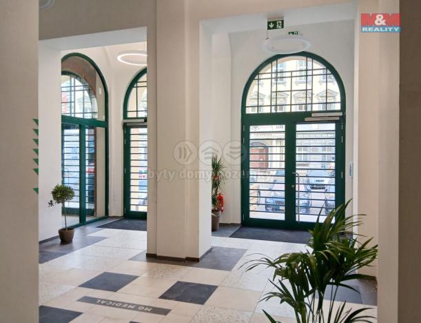 Prodej obchodního prostoru, Opava - Město, Masarykova třída, 20 m2