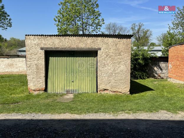 Prodej činžovního domu, Svojšice, 705 m2