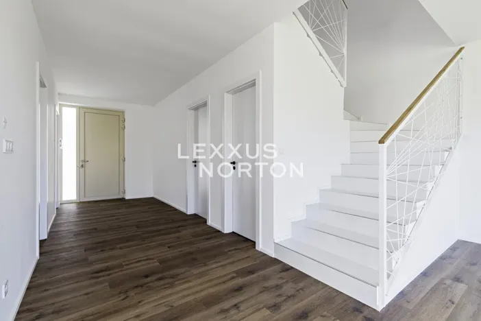 Prodej rodinného domu, Velvary, Svatojiřská, 194 m2