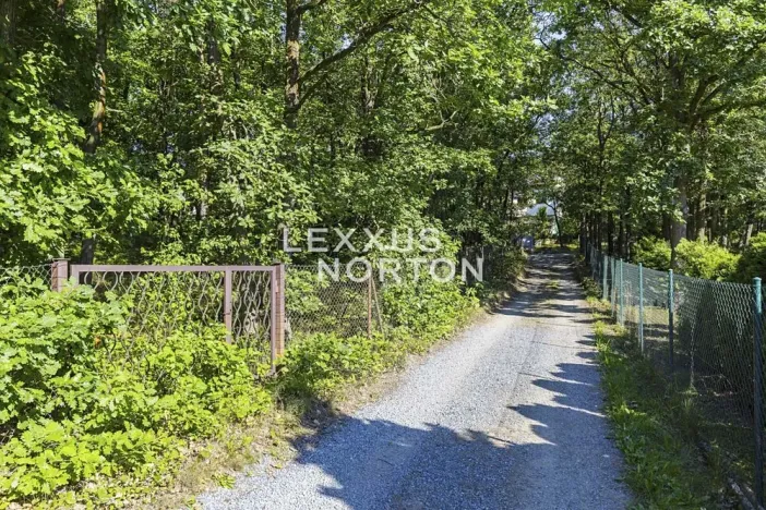 Prodej pozemku pro bydlení, Březová-Oleško, Spojovací, 1702 m2