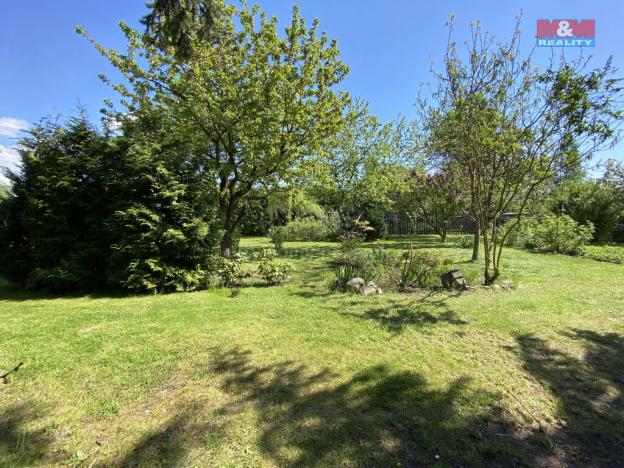 Prodej zahrady, Lom, 896 m2