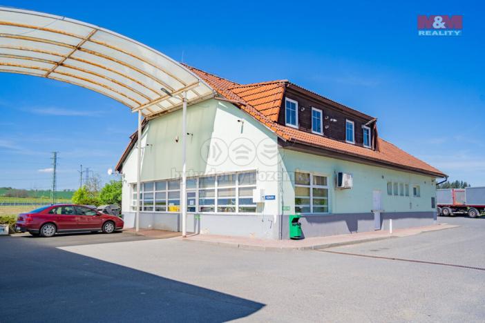 Prodej obchodního prostoru, Zalužany, 320 m2