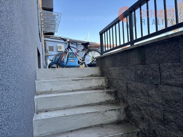 Pronájem skladu, Břeclav, 23 m2