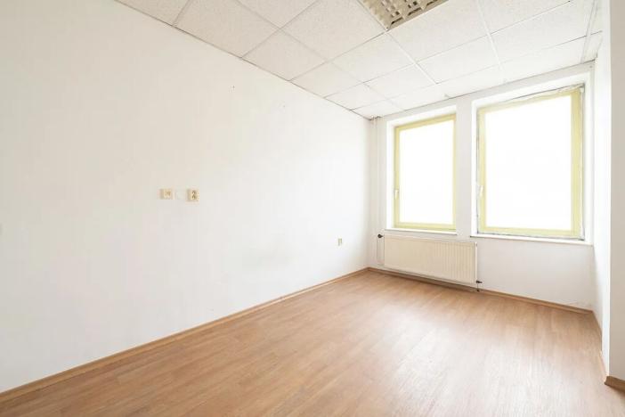 Pronájem kanceláře, Brno, Malínská, 179 m2