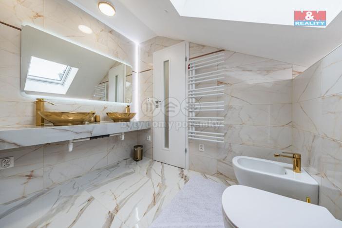 Prodej rodinného domu, Kunice, Do Žlábek, 340 m2