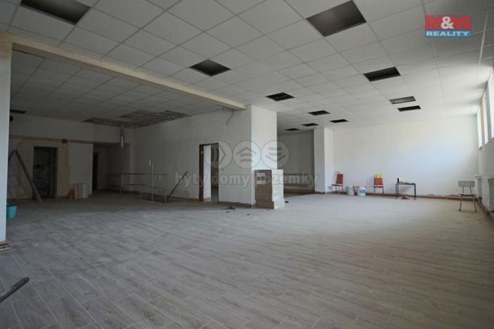 Pronájem obchodního prostoru, Chomutov, Ruská, 300 m2