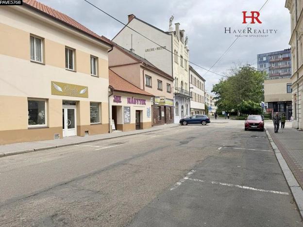 Pronájem obchodního prostoru, Benešov, Malé náměstí, 30 m2