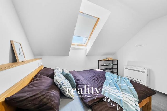 Prodej vícegeneračního domu, Perná, 205 m2