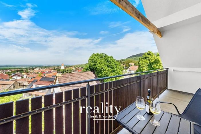 Prodej apartmánu, Perná, 205 m2