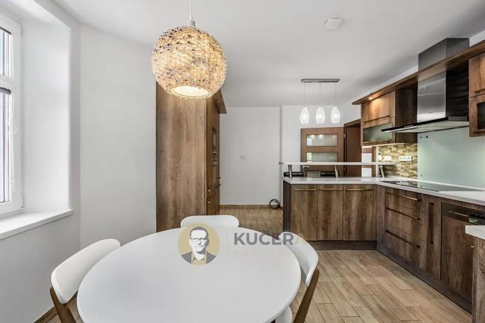 Prodej kanceláře, Lovosice, Sukova, 310 m2