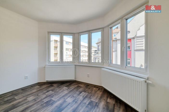 Prodej bytu 4+1, Cheb, Májová, 121 m2