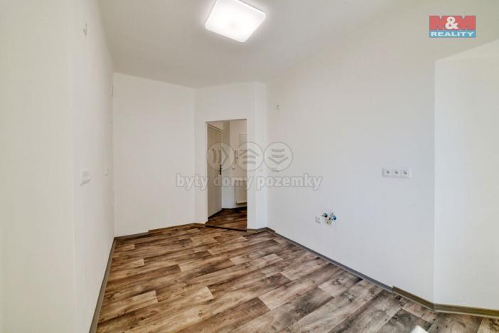 Prodej bytu 4+1, Cheb, Májová, 121 m2