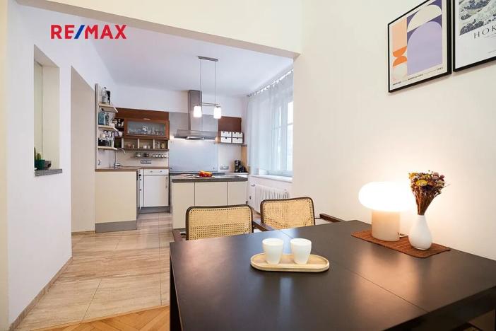 Prodej bytu 2+kk, Praha - Holešovice, Tovární, 78 m2