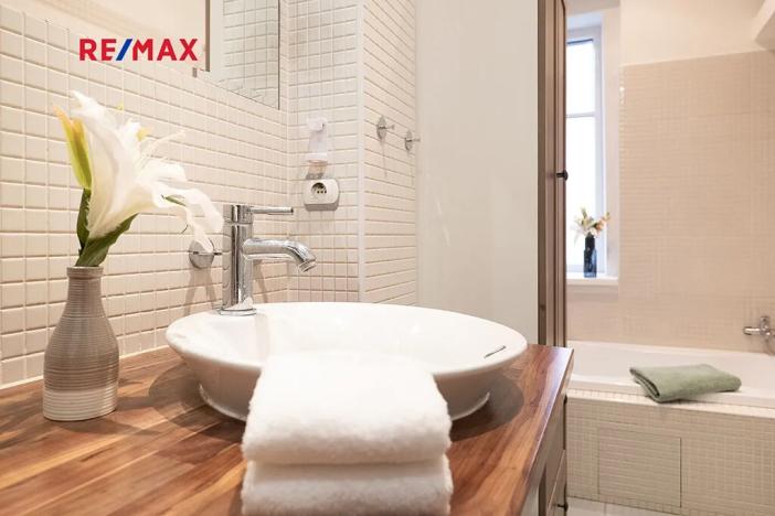 Prodej bytu 2+kk, Praha - Holešovice, Tovární, 78 m2