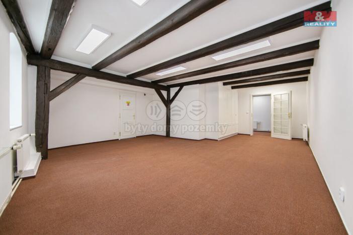 Pronájem kanceláře, Žatec, náměstí Svobody, 93 m2