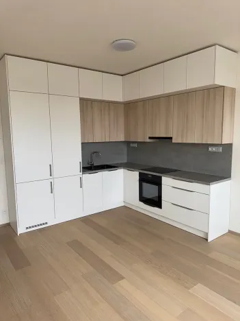 Pronájem bytu 2+kk, Praha - Hrdlořezy, V třešňovce, 57 m2