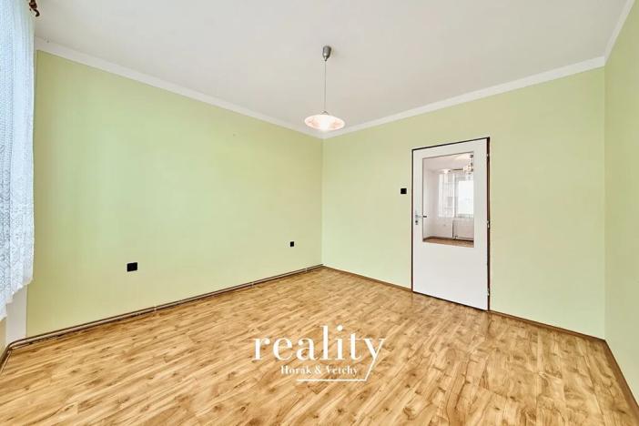 Prodej bytu 2+1, Hrušovany nad Jevišovkou, Znojemská, 52 m2