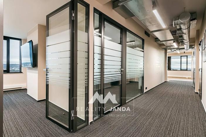 Pronájem kanceláře, Brno, Šumavská, 203 m2