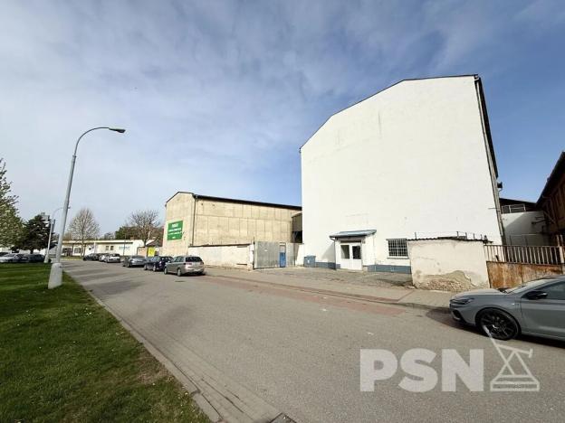 Pronájem skladu, Brno, Komárovské nábřeží, 397 m2