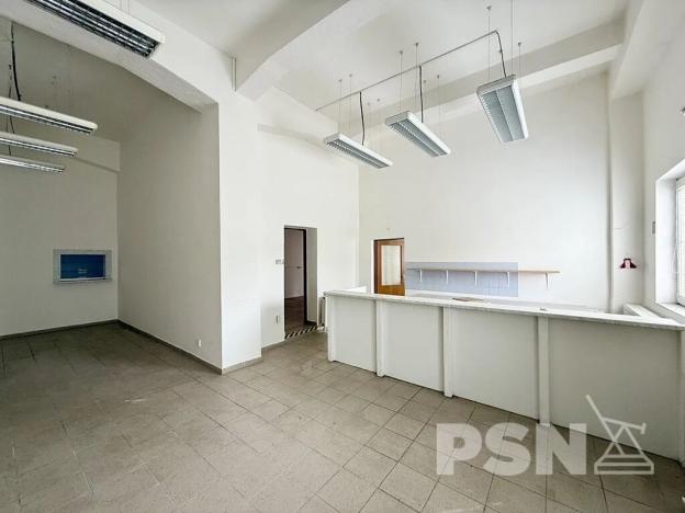 Pronájem skladu, Brno, Komárovské nábřeží, 678 m2