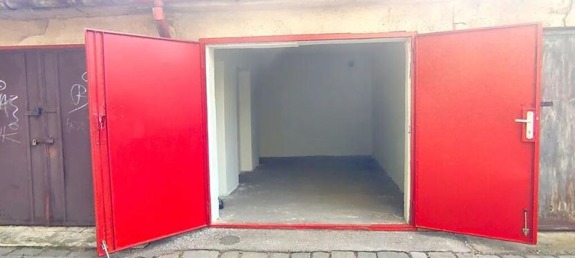 Pronájem garáže, Brno, Sazenice, 18 m2
