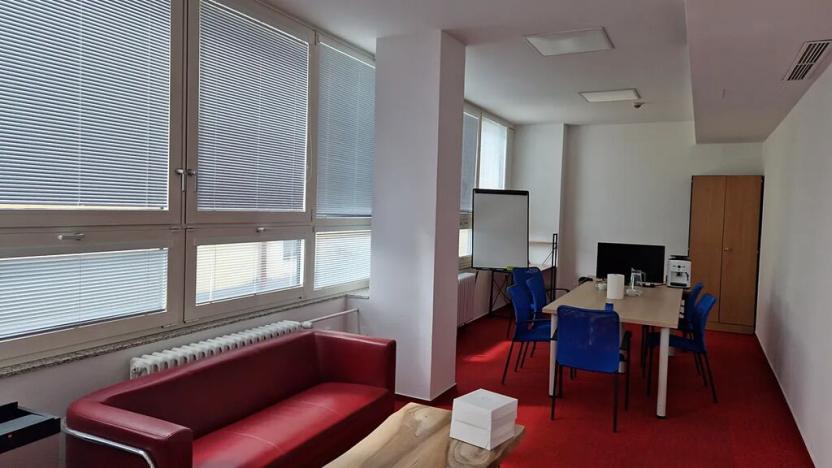 Pronájem kanceláře, Znojmo, náměstí Svobody, 46 m2