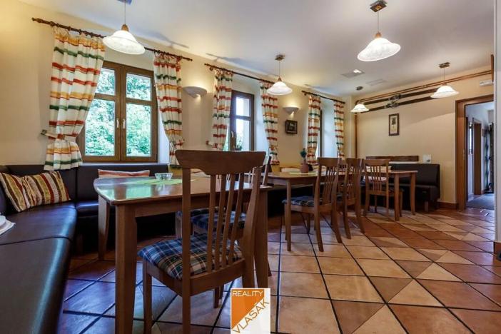 Prodej ubytování, Loučná pod Klínovcem, 370 m2